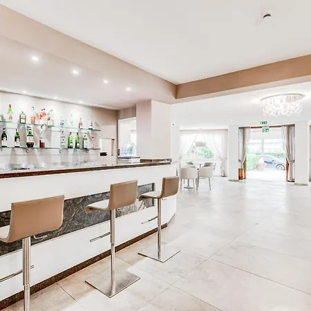 Schiller Hotel 3*