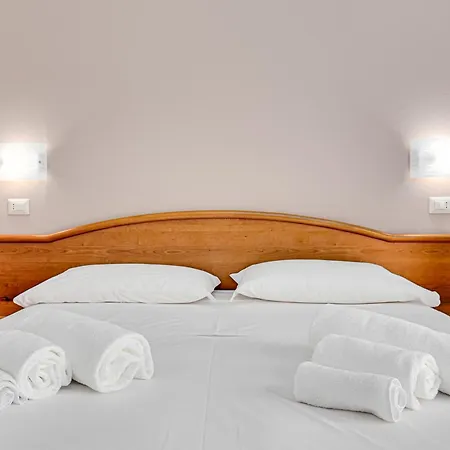 Schiller 3*