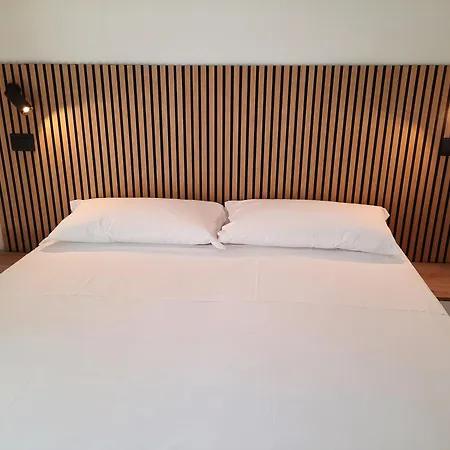 席勒酒店 3*